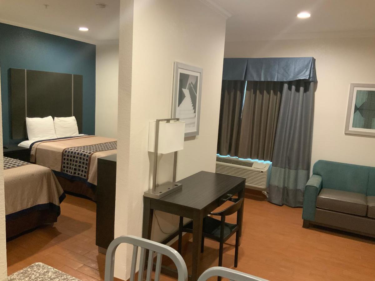 Regency Inn & Suites- Nw Houston Jersey Village エクステリア 写真