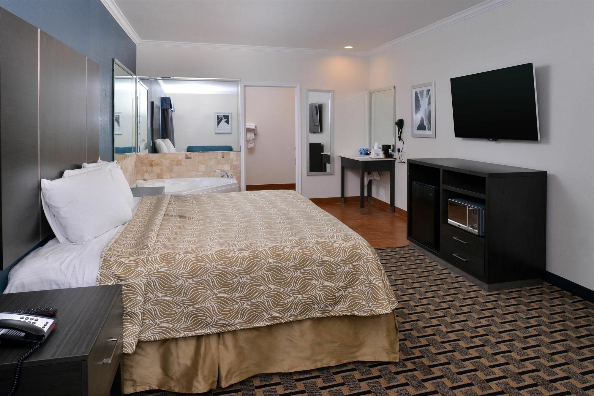 Regency Inn & Suites- Nw Houston Jersey Village エクステリア 写真