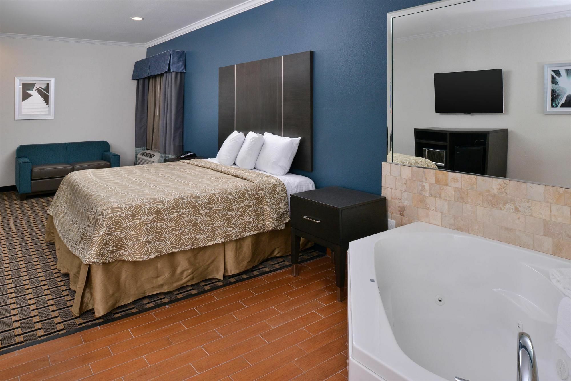 Regency Inn & Suites- Nw Houston Jersey Village エクステリア 写真