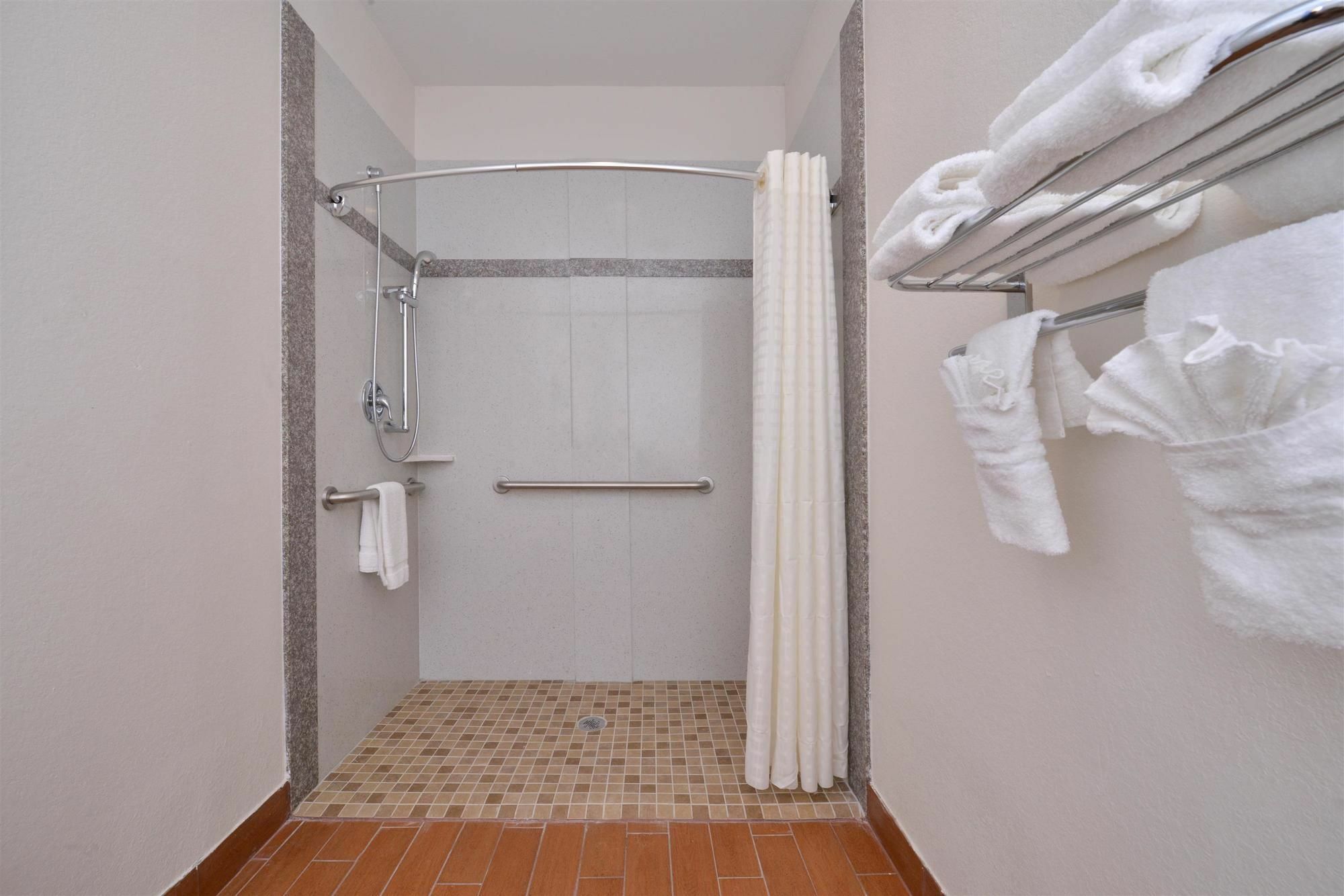 Regency Inn & Suites- Nw Houston Jersey Village エクステリア 写真